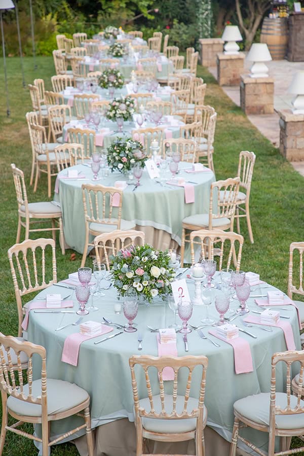 summer-wedding-pyrgos-petreza-protea-pink-mint-hues_13