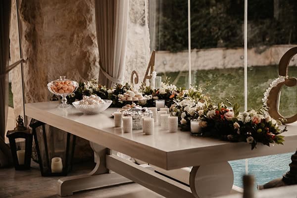 beautiful-fall-wedding-athens-romantic-details_35