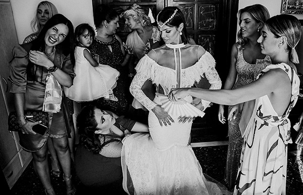 beautiful-summer-wedding-karpathos-traditional-elements_08