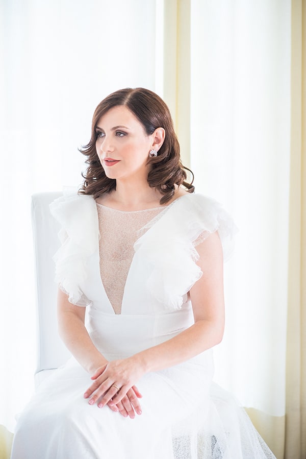 beautiful-wedding-baptism-athens-baby-breaths-blue-hyndrangeas_09x