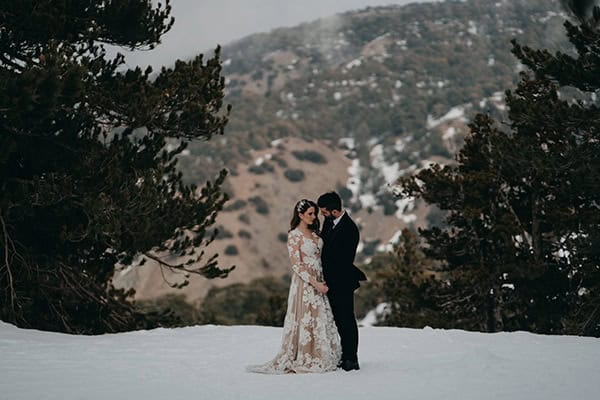 beautiful-winter-wedding-larnaca-warm-hues_02x