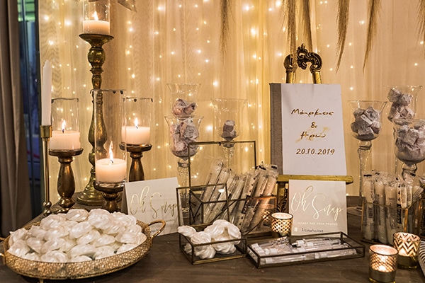 bohemian-fall-wedding-santorini_31