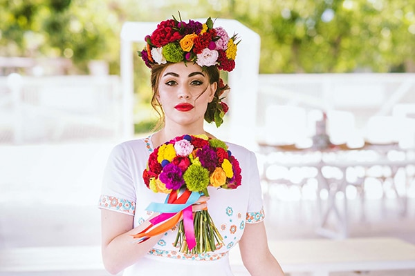 Colorful wedding styled shoot with gorgeous florals