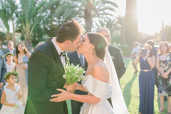elegant-summer-wedding-nicosia-white-green-hues_21