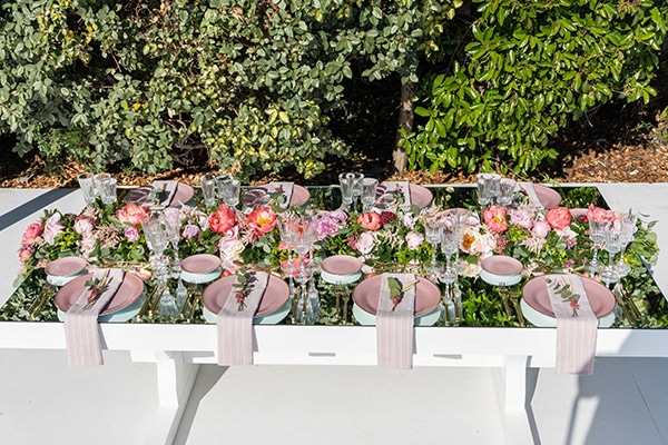 luxurious-wedding-decoration-ideas-mirrors-dusty-pink-hues_04