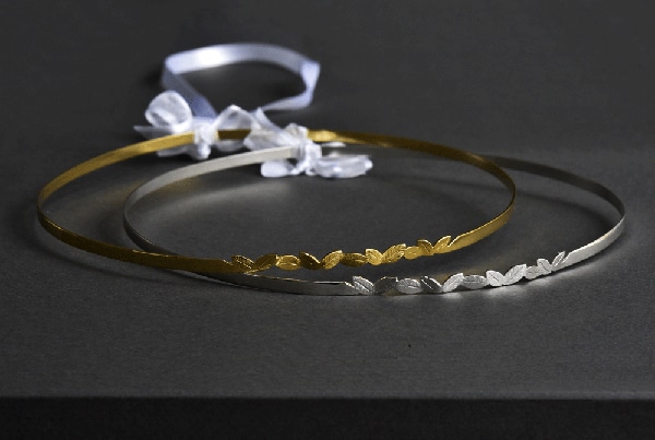 minimal-chic-wedding-wreaths-elegant-wedding_04x