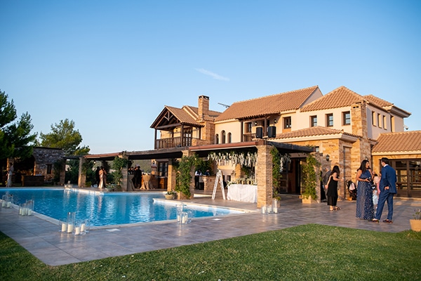 outdoor-summer-wedding-athens-most-romantic-details_11