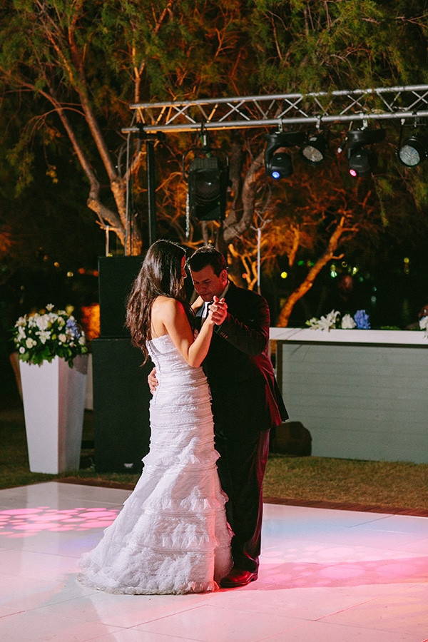 romantic-wedding-ble-azure-navy-blue-white-hues_15