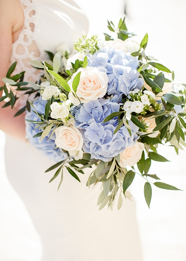 romantic-wedding-corfu-dusty-blue-hues-elegant-touches_04