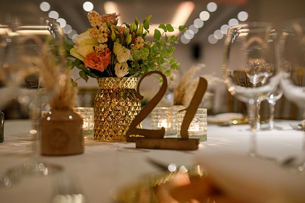 stunning-bohemian-wedding-decoration-ideas-gold-details_12