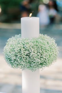 Ρομαντικός στολισμός λαμπάδας με γυψοφύλλη