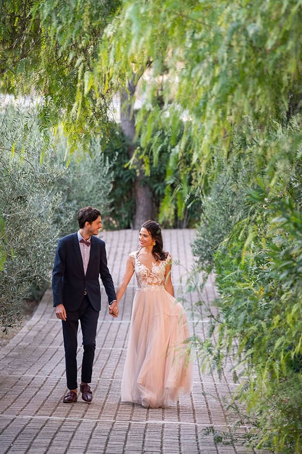 beautiful-styled-shoot-rustic-details-romantic-atmosphere_06x