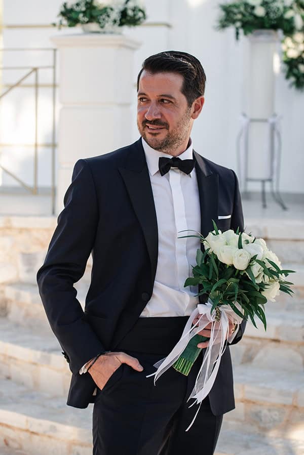 beautiful-summer-wedding-athens-romantic-florals_10