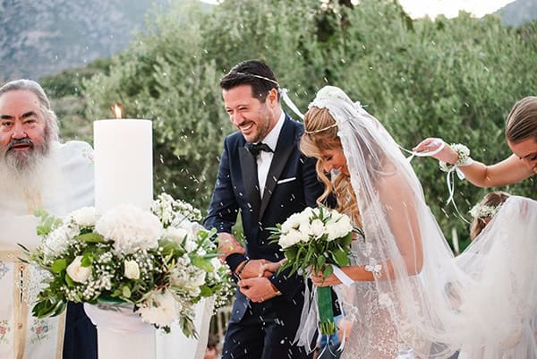 beautiful-summer-wedding-athens-romantic-florals_16