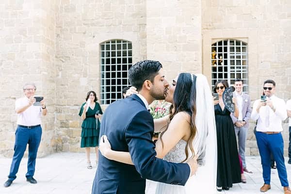 beautiful-summer-wedding-nicosia-olive-leaves-white-roses_09