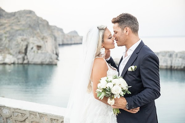 beautiful-summer-wedding-rhodes-olive-leaves-white-flowers_01