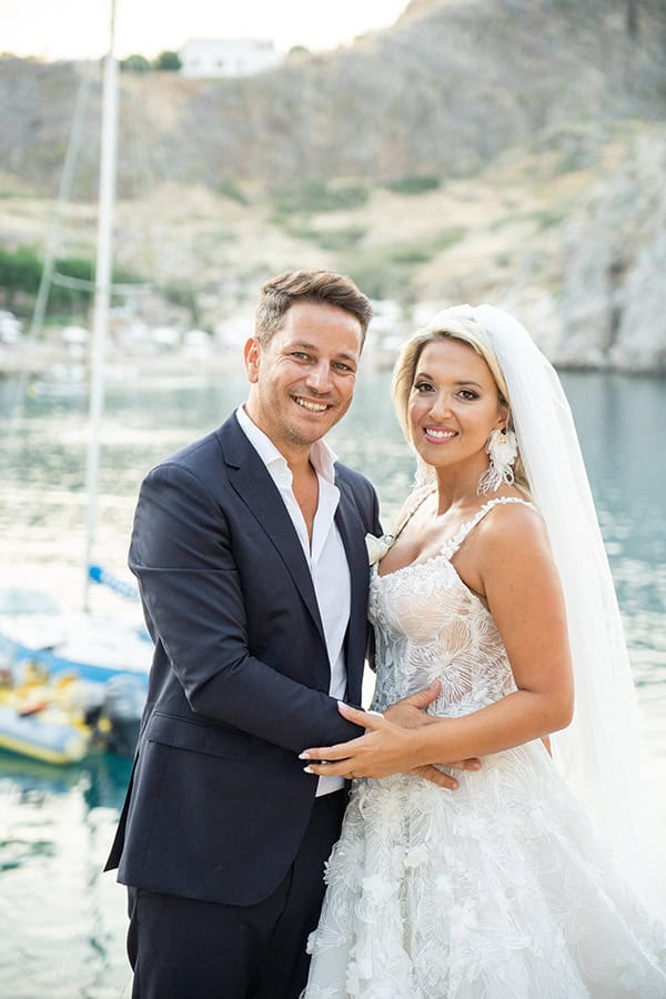 beautiful-summer-wedding-rhodes-olive-leaves-white-flowers_03