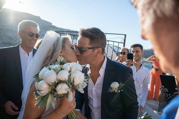 beautiful-summer-wedding-rhodes-olive-leaves-white-flowers_09x