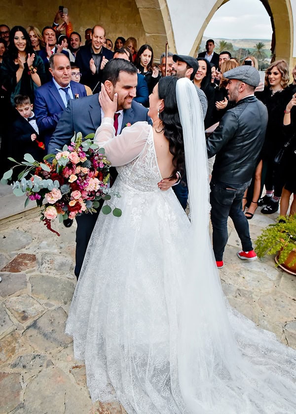 beautiful-winter-wedding-larnaca-burgundy-hues_09x