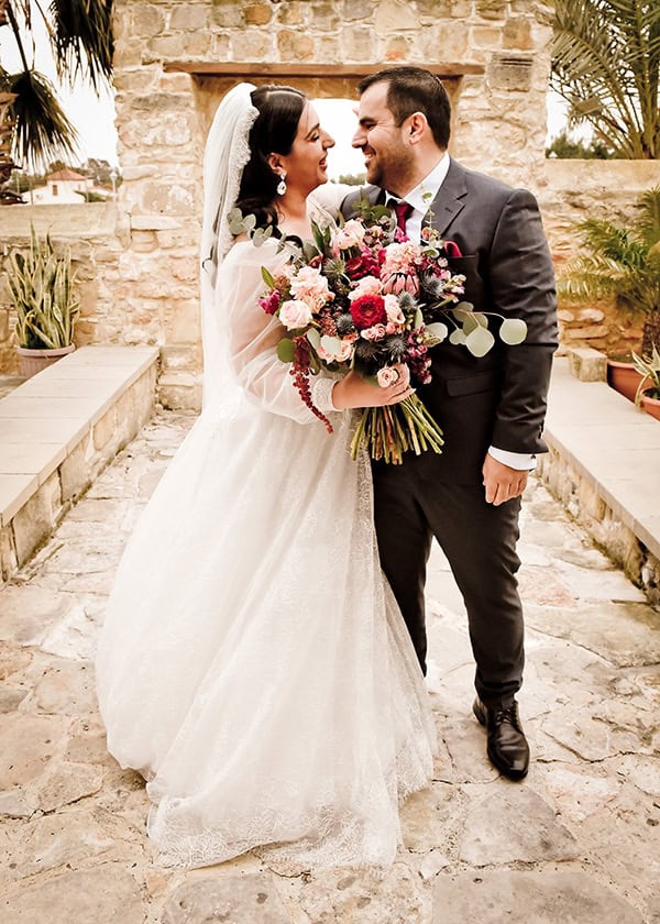 beautiful-winter-wedding-larnaca-burgundy-hues_24x