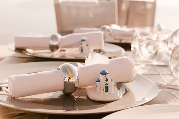 glamorous-summer-wedding-santorini-pastel-hues_17