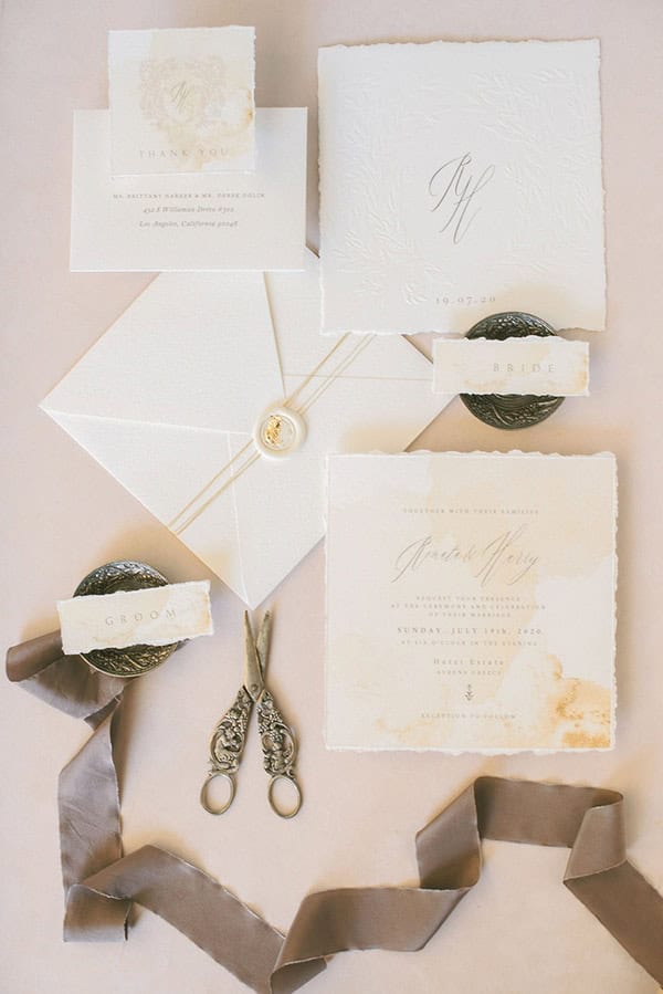 Υπέροχα προσκλητήρια γάμου με καλλιγραφία