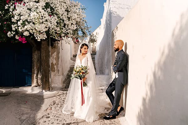 montern-elegant-wedding-santorini-inspiring-wedding-decoration-ideas_02