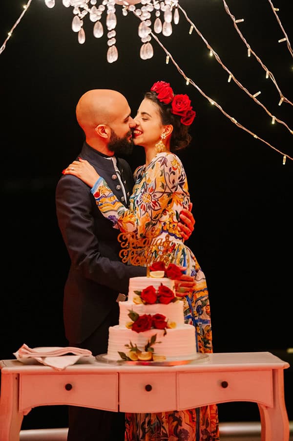 montern-elegant-wedding-santorini-inspiring-wedding-decoration-ideas_44