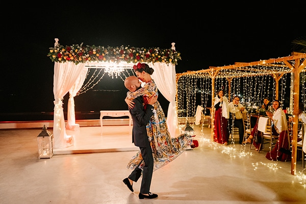 montern-elegant-wedding-santorini-inspiring-wedding-decoration-ideas_48