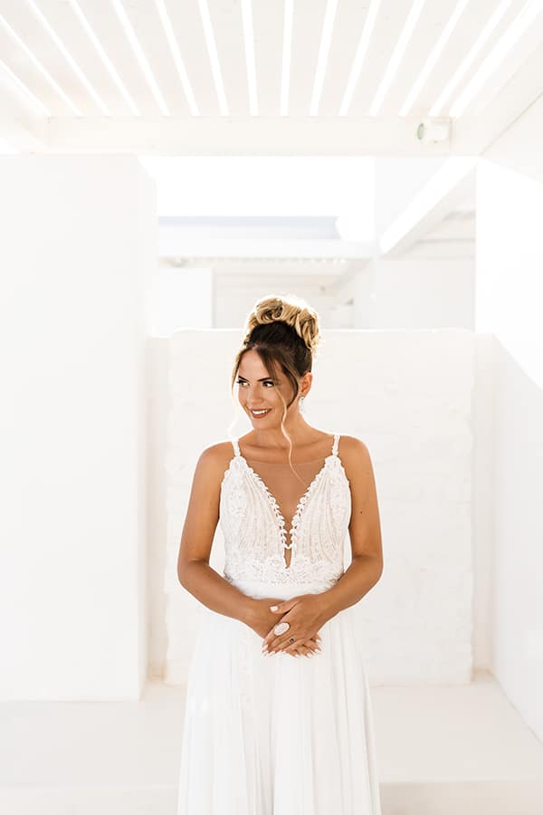 romantic-summer-wedding-paros-bugambilia-blue-details_07x