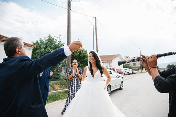 rustic-summer-wedding-thessaloniki-beautiful-floral-design_16