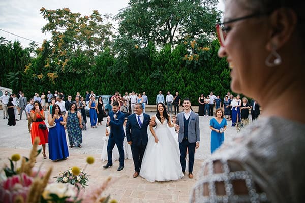 rustic-summer-wedding-thessaloniki-beautiful-floral-design_17