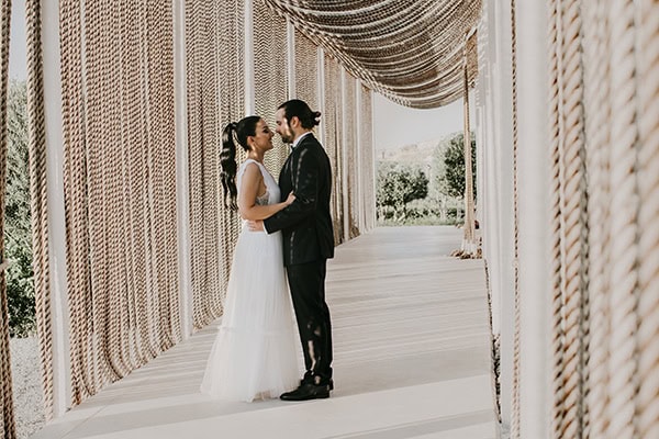 stunning-summer-wedding-baby-breath-rustic-details_01