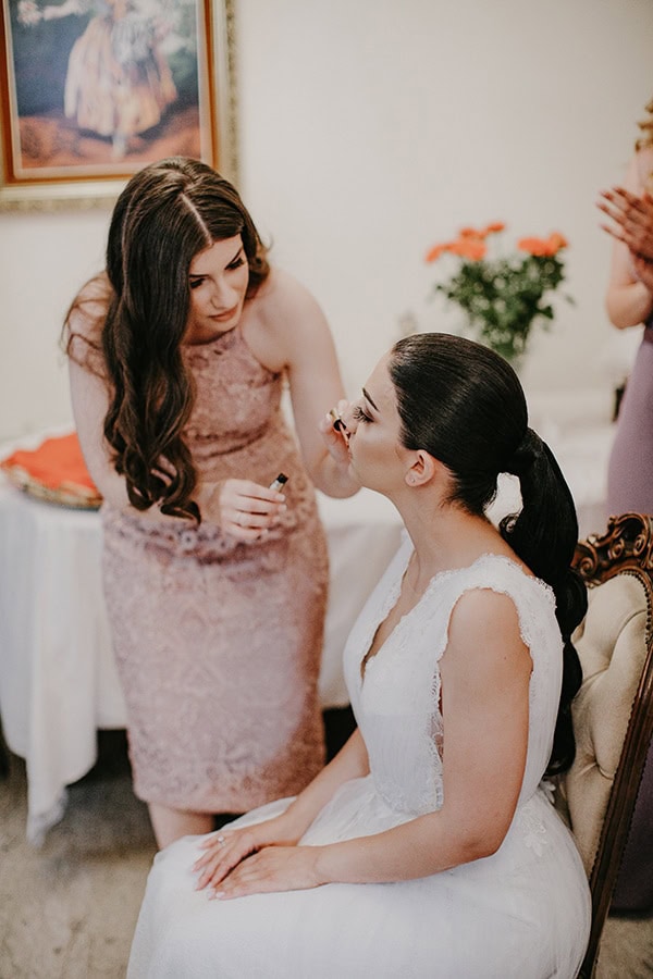 stunning-summer-wedding-baby-breath-rustic-details_09x