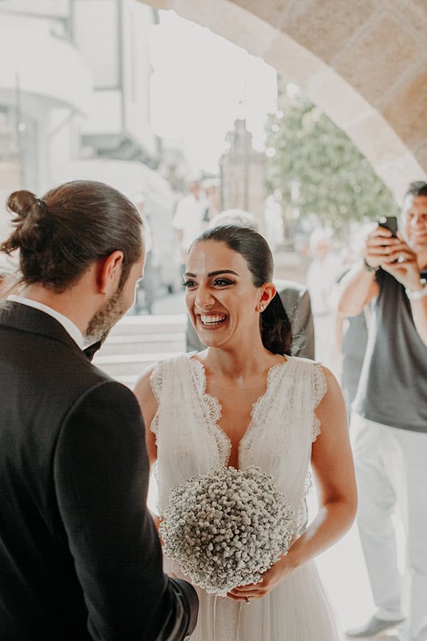 stunning-summer-wedding-baby-breath-rustic-details_15