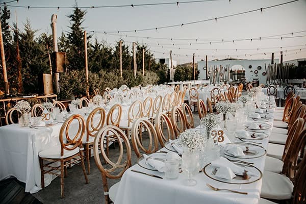 stunning-summer-wedding-baby-breath-rustic-details_18