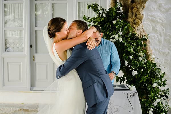 Καλοκαιρινός γάμος στην Ύδρα με τις πιο ρομαντικές λεπτομέρειες │ Helen & Κωνσταντίνος