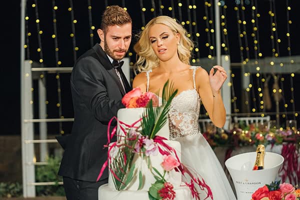 summer-wedding-rhodes-coral-fuchsia-details_41