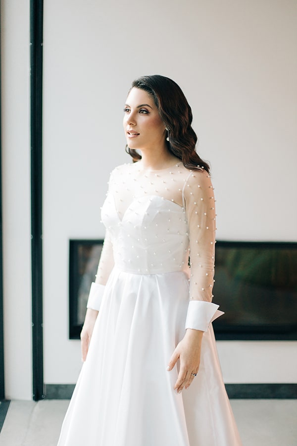 winter-wedding-athens-romantic-atmosphere-red-amaryllis_04