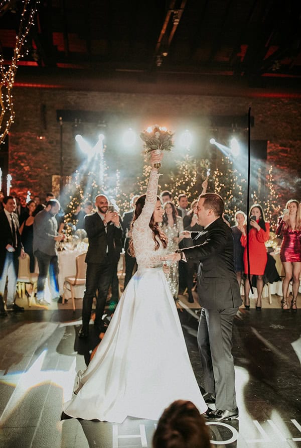 winter-wedding-glamorous-festive-decoration_17