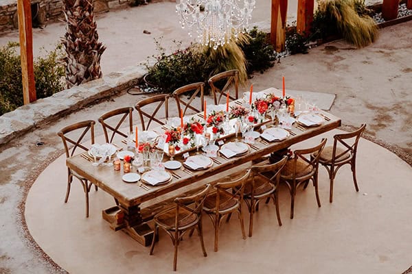 dreamy-elopement-mykonos-beautiful-coral-peonies_22