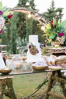 Elegant στολισμός για dessert table γάμου Elegant στολισμός για dessert table γάμου