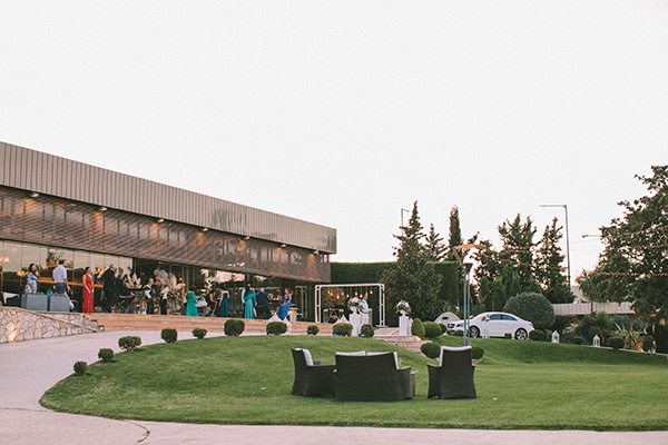 romantic-fall-wedding-athens-pastel-hues_41x