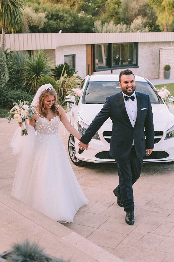 romantic-fall-wedding-athens-pastel-hues_46