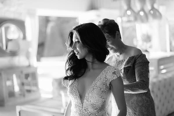 romantic-suymmer-wedding-athens-beautiful-floral-design_09