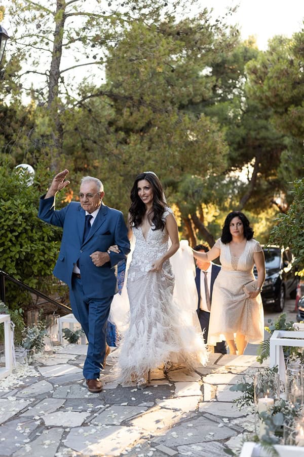 romantic-suymmer-wedding-athens-beautiful-floral-design_17