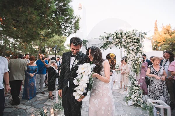 romantic-suymmer-wedding-athens-beautiful-floral-design_25