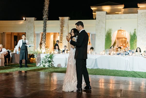 romantic-suymmer-wedding-athens-beautiful-floral-design_38