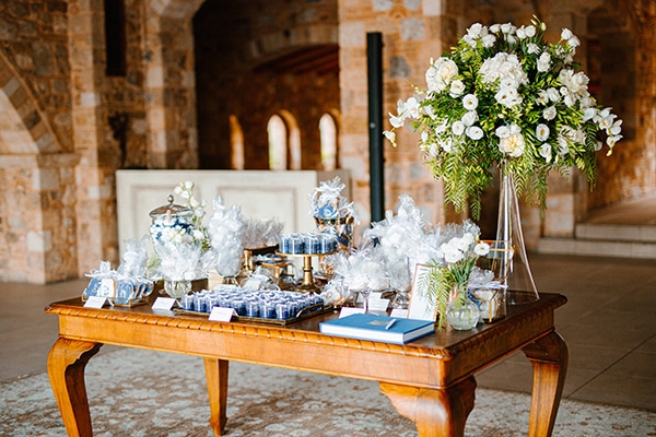 Ρουστίκ – ρομαντικός στολισμός dessert table γάμου
