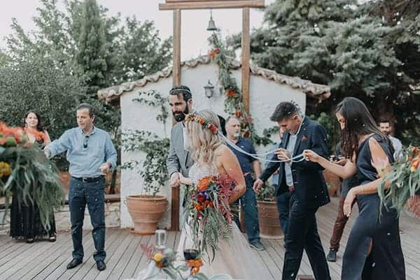 stunning-summer-wedding-athens-vivid-coral-hues_23